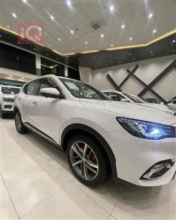 MG HS